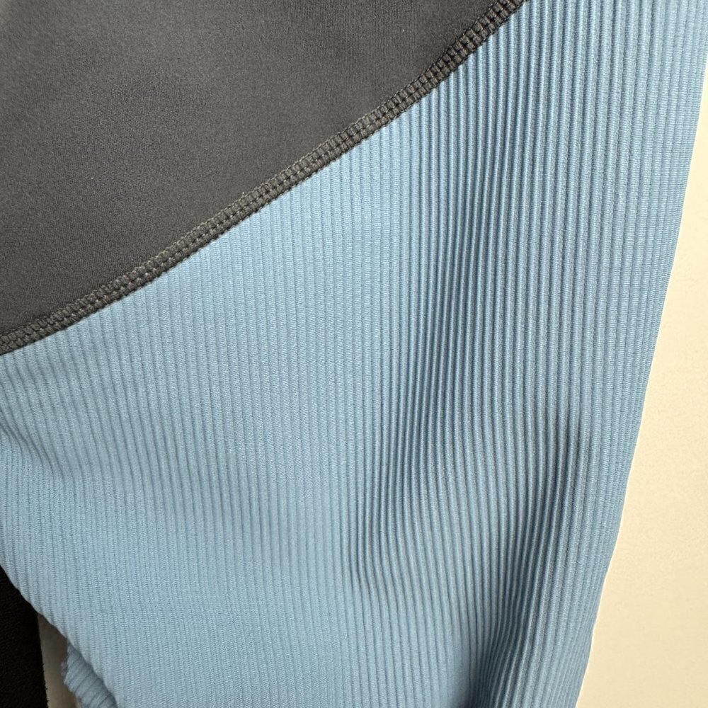 NWT - Zyia Storm Parallel Luxe Leggings - Size 6-8 - Picture 6 of 9